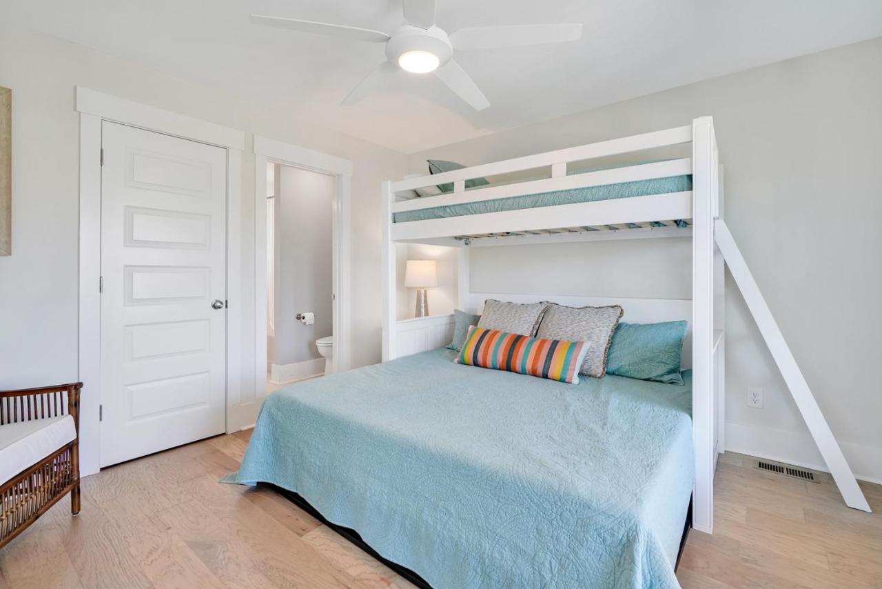 Seas The Day Villa Oak Island Bagian luar foto