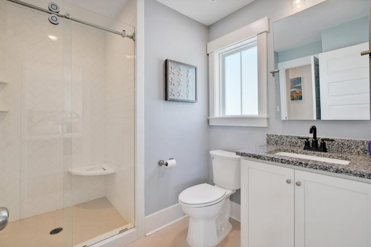 Seas The Day Villa Oak Island Bagian luar foto