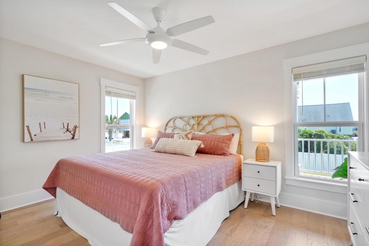 Seas The Day Villa Oak Island Bagian luar foto